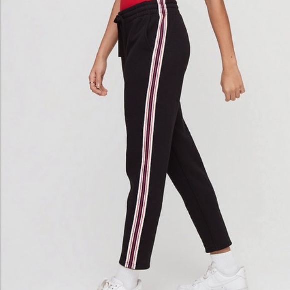 Aritzia TNA The Iconic Sweatpants Size S - Picture 3 of 3